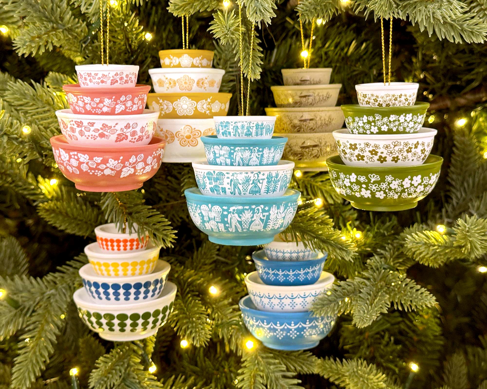 Mini Pyrex-Inspired Bowl Ornament | Retro Christmas Tree Decor