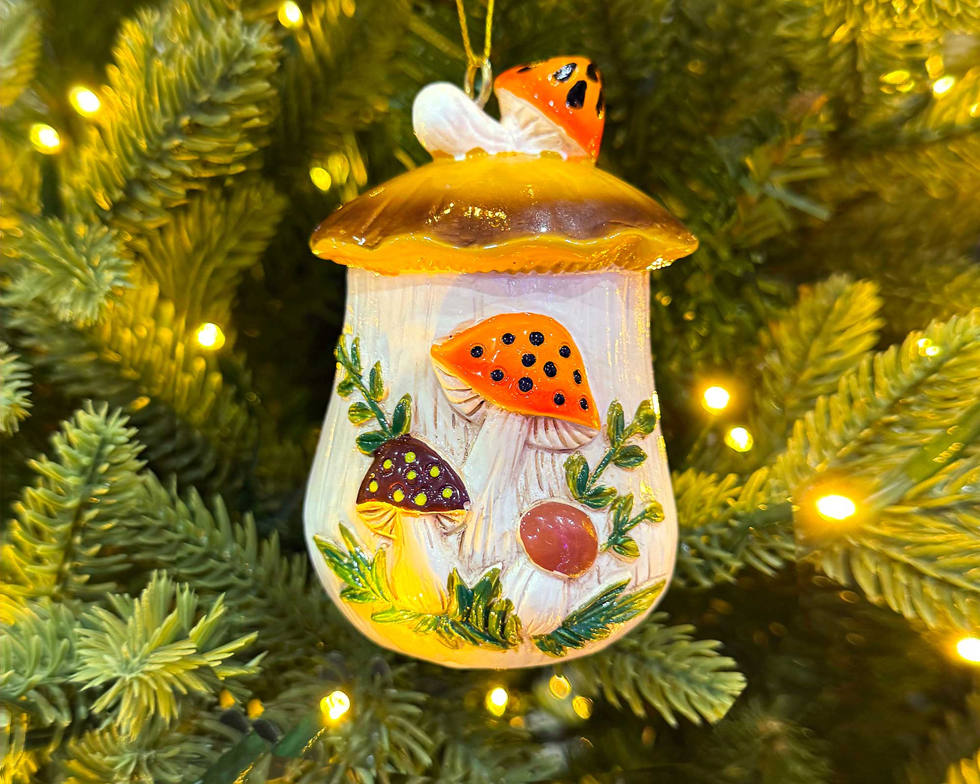 Merry Mushroom-Inspired 70s Hand-Painted Christmas Ornament 
