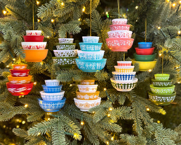 Mini Pyrex-Inspired Bowl Stack Ornament – Vintage Christmas Decor