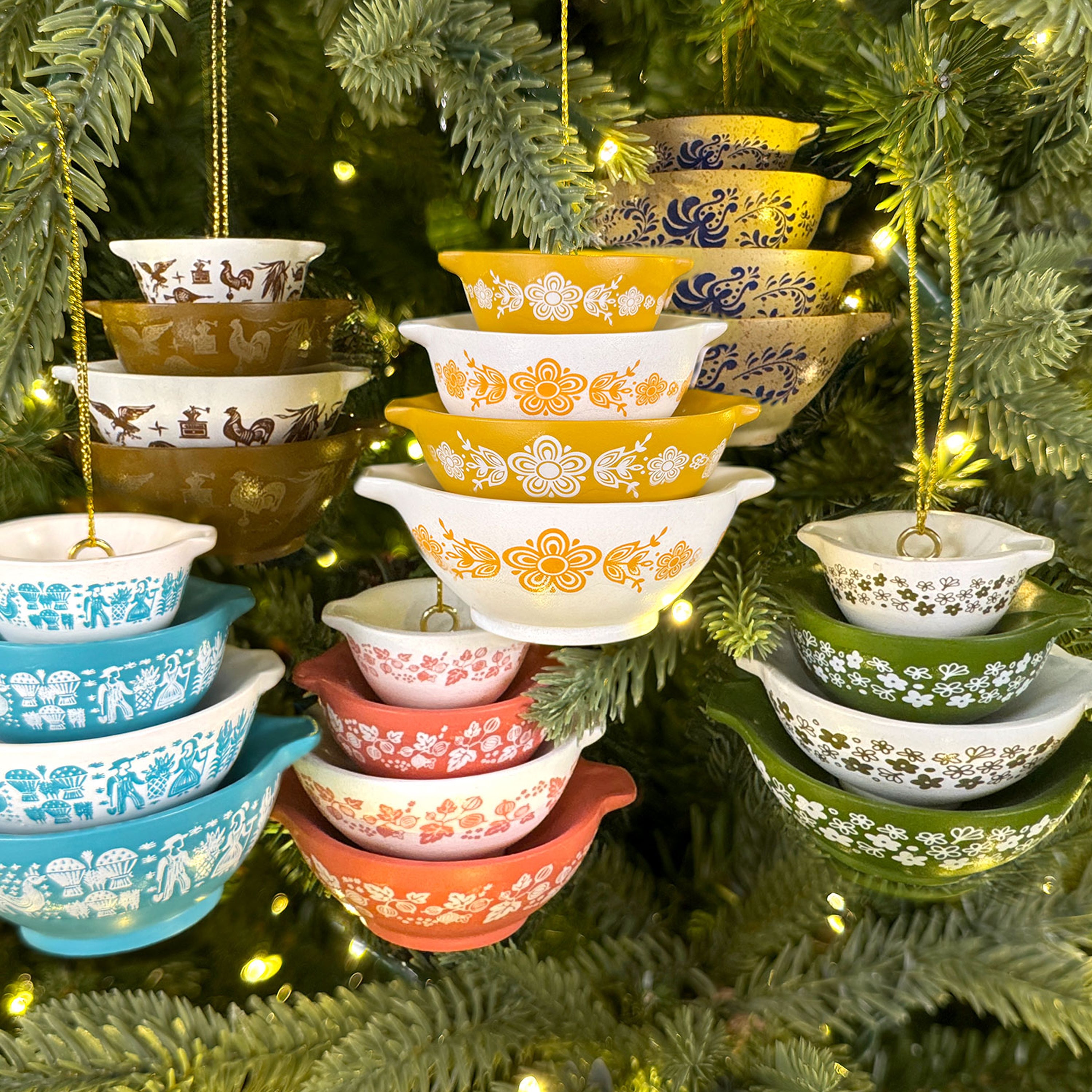 Pyrex-Inspired Miniature Cinderella Bowl Stack Ornament – Twinkltoast