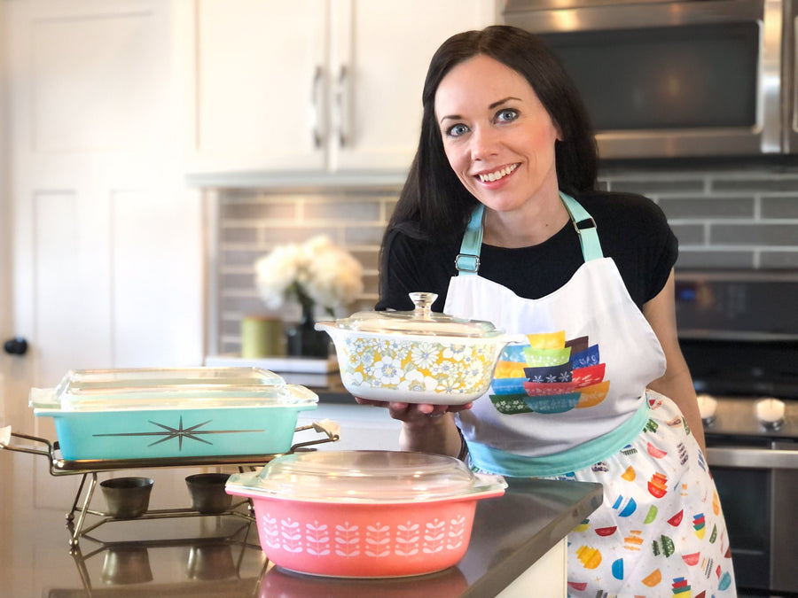 Pyrex-Inspired Cotton Apron – Retro Kitchen Cooking Gift