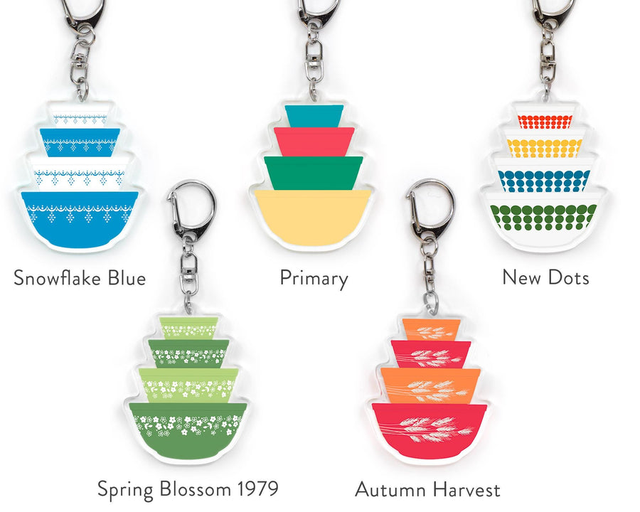 Pyrex-Inspired Mixing Bowl Keychain – Retro Keyring